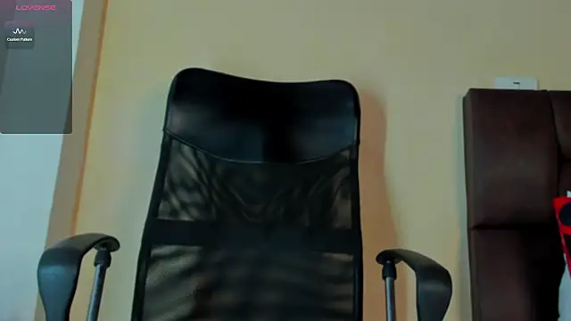 MikeRoss7777 webcam