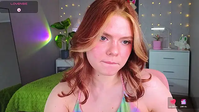 Red__Candy live cam on StripChat