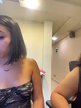 AlyssaRay webcam