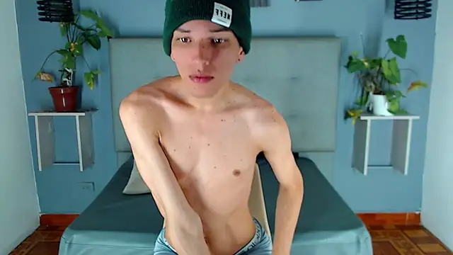 sora_jun live cam on StripChat