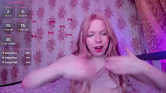 Cutie_Bambi webcam