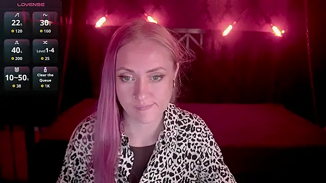 DramaQuenns live cam on StripChat