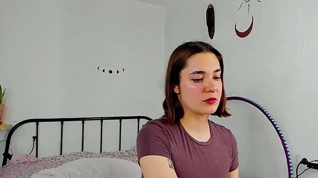 LiyaFly live cam on StripChat