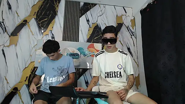 TWINKS_BOYSX webcam