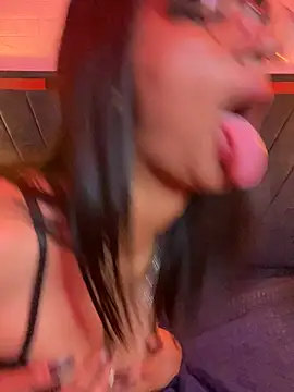 kristen_black live cam on StripChat