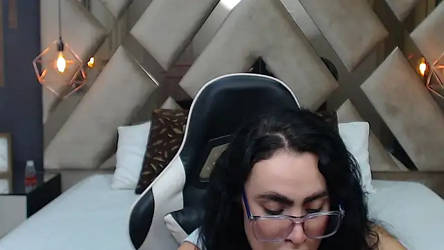 MartinaaFit live cam on StripChat