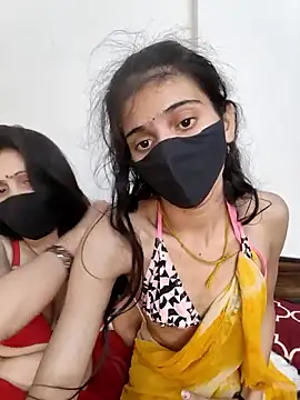 cutee__crazy live cam on StripChat