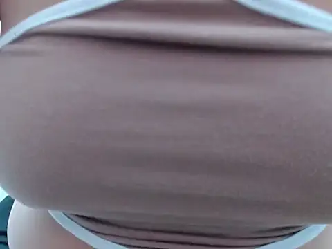 Laura_hottt webcam