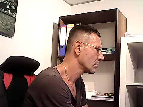 mastercharisma35 live sex cam