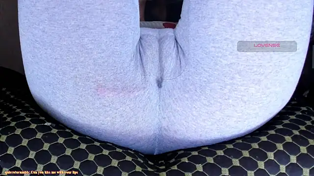Cameltoe_squirt_inPants webcam