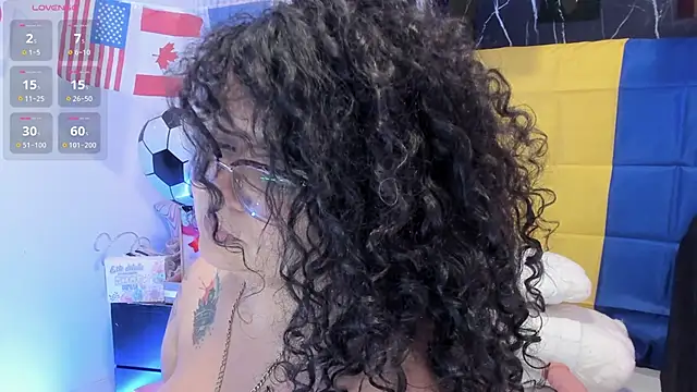 Reginavegaa live cam on StripChat