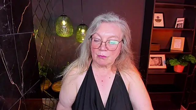 NataliMellow live cam on StripChat