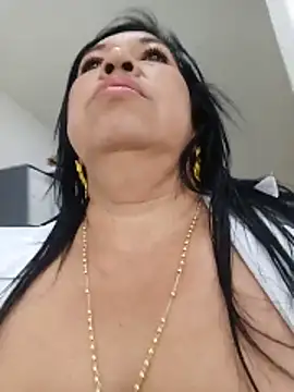 Catalina--14 live cam on StripChat
