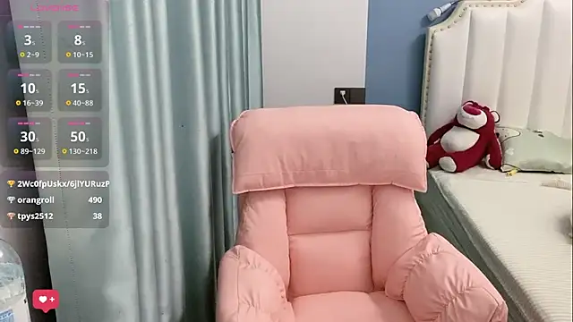Luna-666 live cam on StripChat