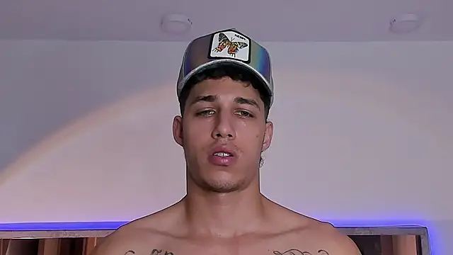 orionblaze69_ live cam on StripChat