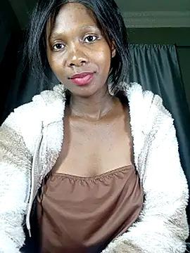 PussyFarrie live cam on StripChat