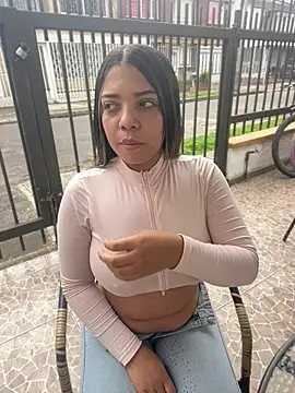AdaPink_ live cam on StripChat