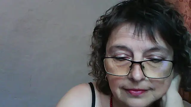 ElizabethGorden live cam on StripChat