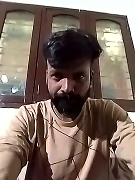 Indiaguy4u live cam on StripChat