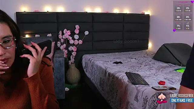 kathieandpovcock1 webcam