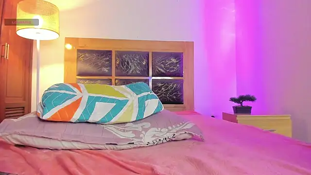 Zoe_sky1 live cam on StripChat