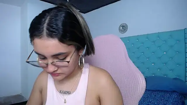 kathe-mills235 webcam