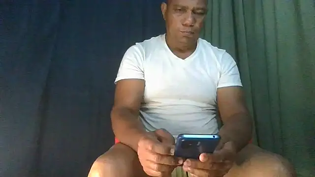 bigblackcock75 webcam