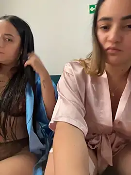 Antonella_Julieta webcam