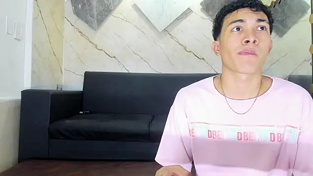 Yeff_26 live cam on StripChat