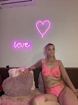 Sabrinedivinee webcam