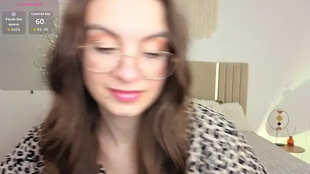Real_cutie1 webcam