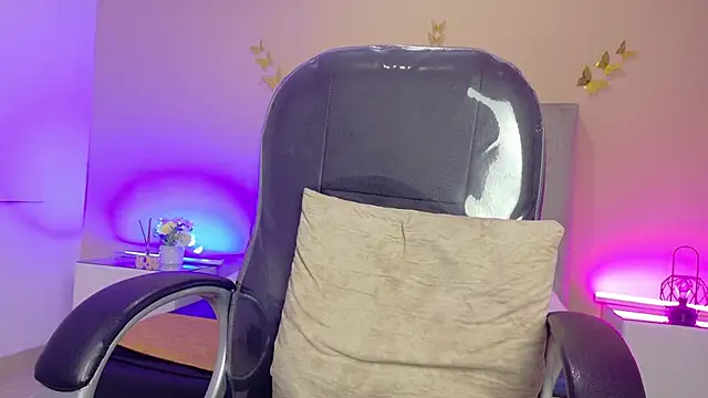 Nascary_Fox webcam