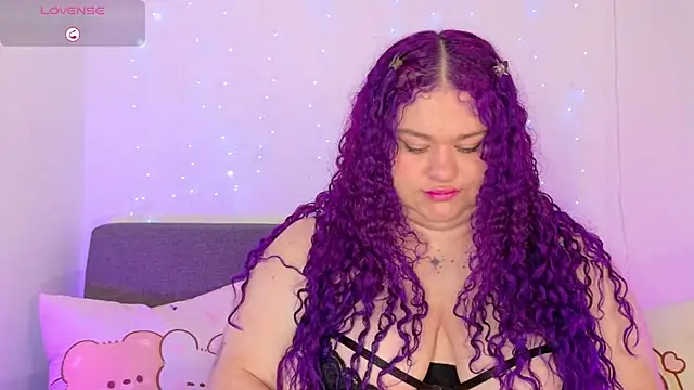 lunitaa0 live cam on StripChat