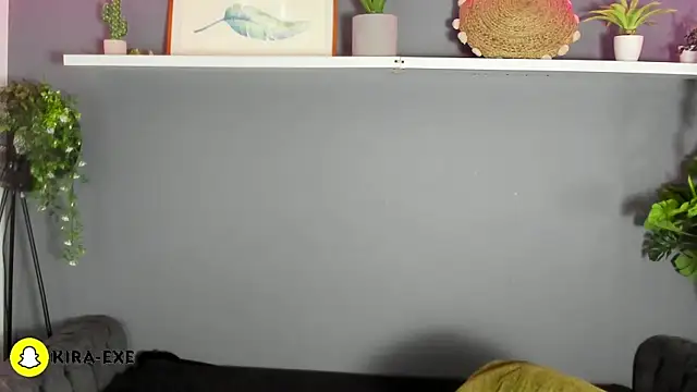Kira_Exe_ webcam