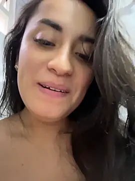 Antonella_Julieta webcam
