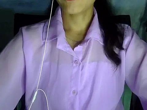 Shazi_1 live cam on StripChat