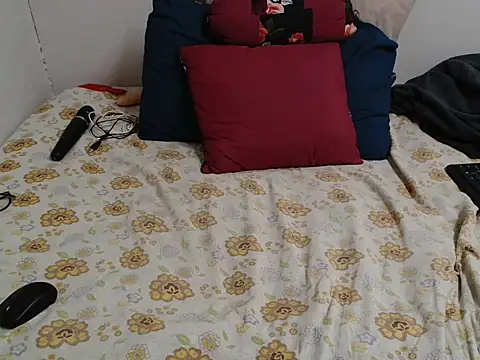 KittyPussyZA live cam on StripChat