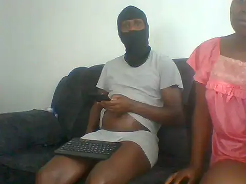 TonnyAmellia live cam on StripChat