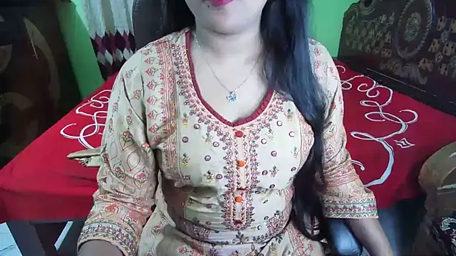 BengaliQueenStar live cam on StripChat