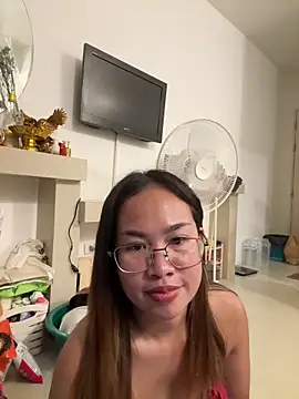 Ponthip webcam