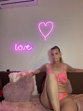 Sabrinedivinee webcam