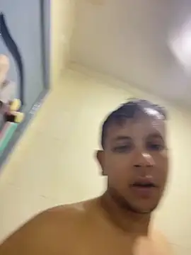 Albertofcille live cam on StripChat
