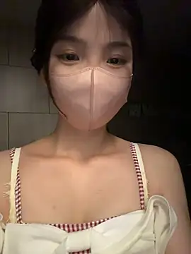 gougou13 live sex cam