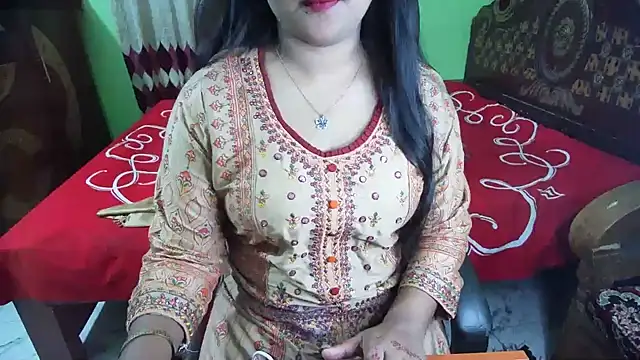 BengaliQueenStar webcam