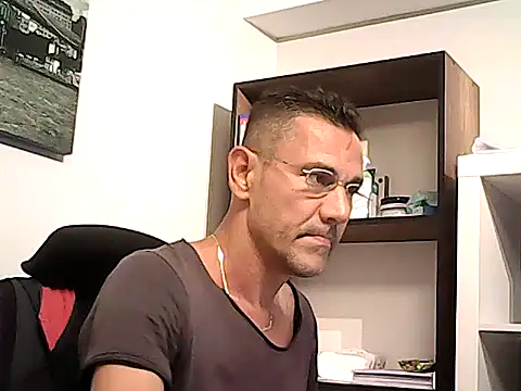 mastercharisma35 webcam