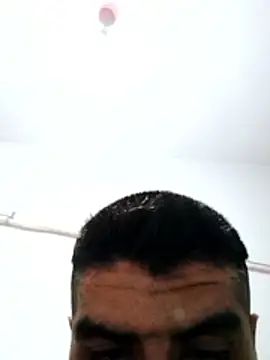 bahadr23 live cam on StripChat