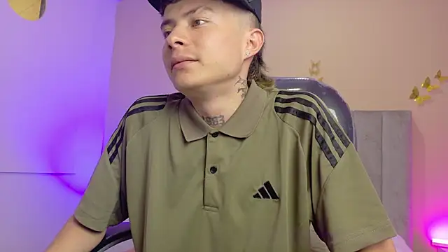 Nascary_Fox webcam