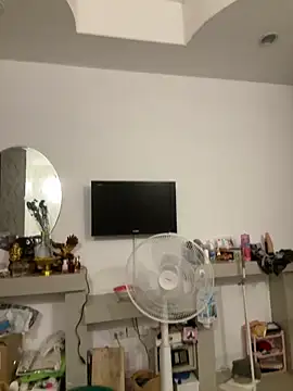 Ponthip live cam on StripChat