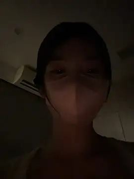 gougou13 live sex cam