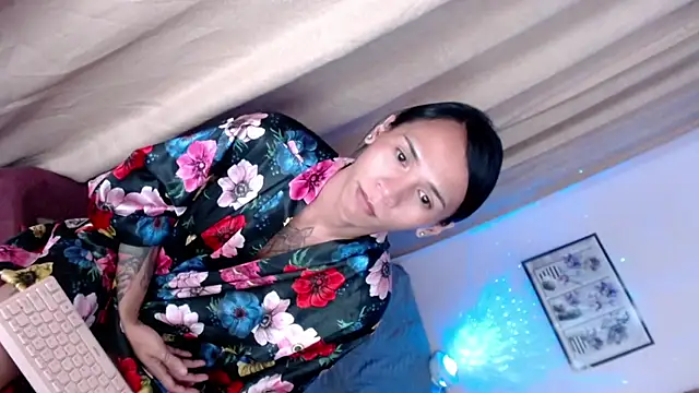 nathaliemea (T young) - ride dildo and cum